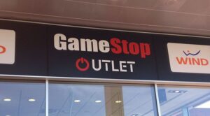 Apre il primo Gamestop Outlet!