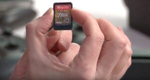 The Legend of Zelda: Breath of the Wild, foto della game card per Nintendo Switch e dimensioni delle due versioni