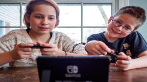 La base di giocatori di Nintendo Switch è perfettamente divisa tra uomini e donne