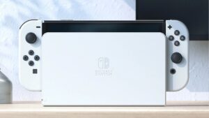 Nintendo produrrà il 20% in meno di console Switch a causa della crisi dei semiconduttori
