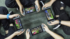 Nintendo Switch si aggiorna alla versione 17.0.1, risolvendo un problema di comunicazione