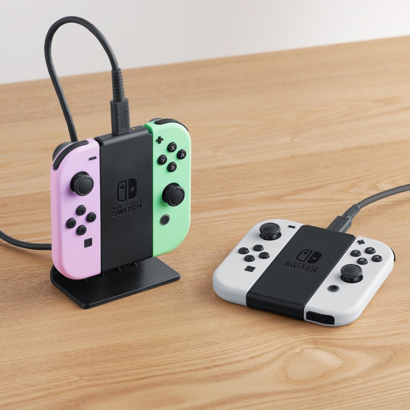 Nintendo lancerà un nuovo supporto di ricarica per i Joy-Con di Switch in Giappone, utile per caricare più controller senza collegarli alla console.